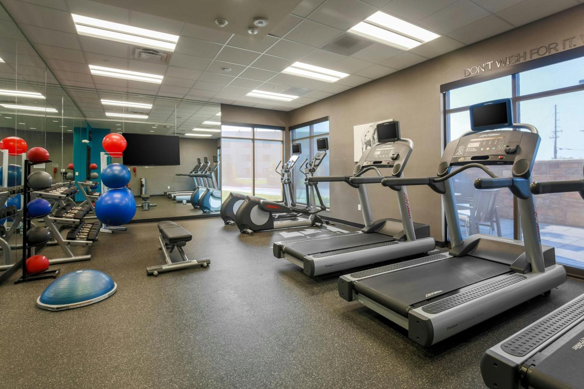 Fairfield Inn & Suites By Marriott Cheyenne Southwest/Downtown Area Esterno foto